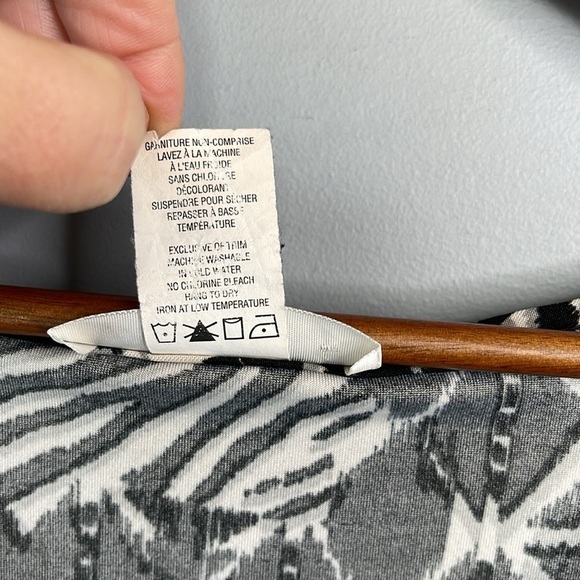 VINTAGE Tradition Printed Cowl Neck Top Black White Grey 3/4 Sleeves Pullover 2X - Picture 9 of 11